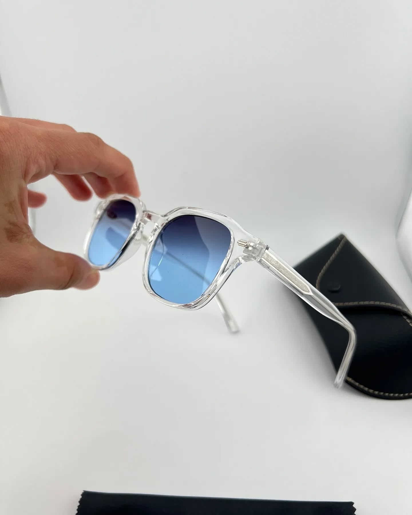 Modèle Windsor – Édition Cristal Dégradé Bleue